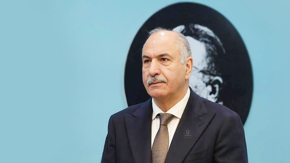 حبي لـ(كوردستان)  كمحبتي لـ(أمي)